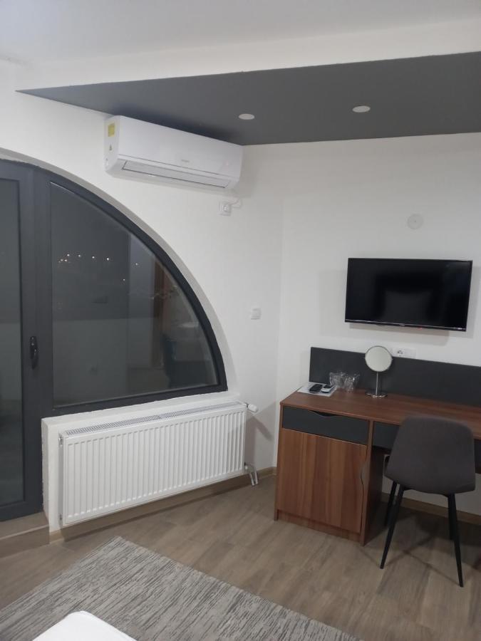 Veliko Gradište Prenociste Srebrno Jezero酒店 外观 照片