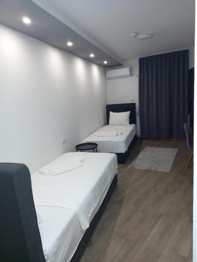 Veliko Gradište Prenociste Srebrno Jezero酒店 外观 照片